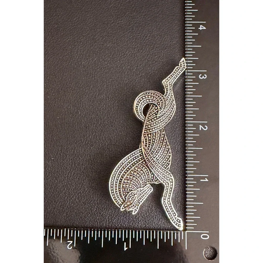Horse  Brooch Silver Tone Equestrian